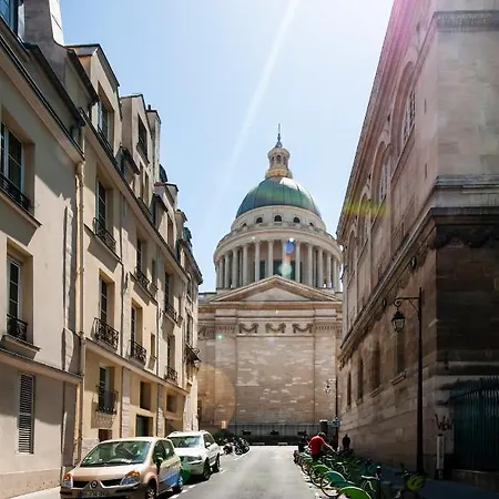 Appartamento Place Pantheon *